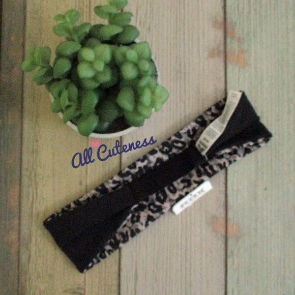 Leopard Print Reversible Headband - Picture 4 of 4